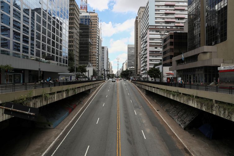 Pandemia provoca queda de 72% na abertura de empresas em SP