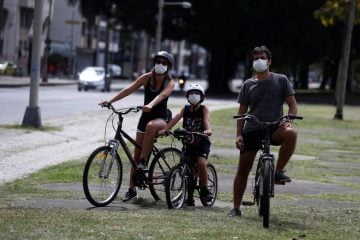 Covid-19: confecções de Nova Friburgo se reinventam para não demitir