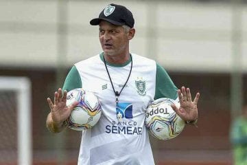 Após novos exames para a COVID-19, América adia retorno de Lisca, Matheusinho e auxiliar-técnico