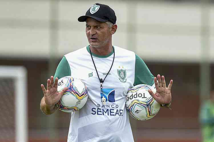 Após novos exames para a COVID-19, América adia retorno de Lisca, Matheusinho e auxiliar-técnico