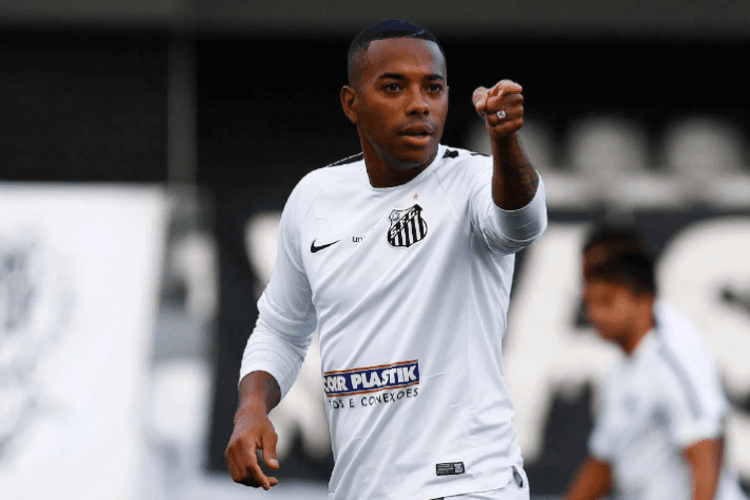 Em áudio vazado, Robinho critica dirigentes e pede volta de Ricardo Oliveira ao Santos