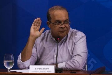 Ibaneis adia para 18 de maio reabertura do comércio no DF