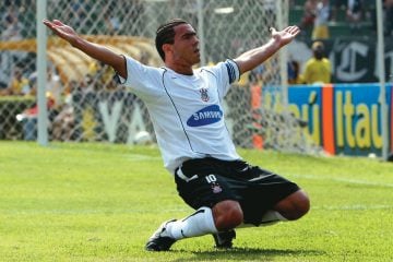 De prodígio ao estrelato na Inglaterra: a carreira de Tevez depois do Corinthians