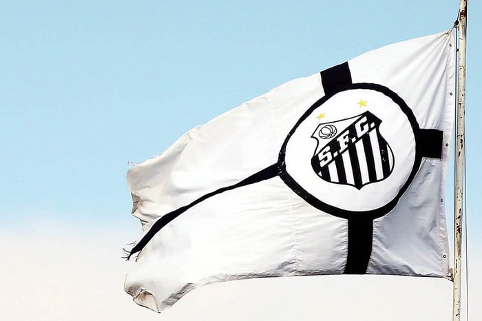 Por que o Santos é um dos clubes brasileiros mais conhecidos do mundo?