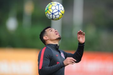 Ceará explica decisão de voltar a jogar aos 39 anos e desfaz mito polêmico sobre queda do Inter em 2016