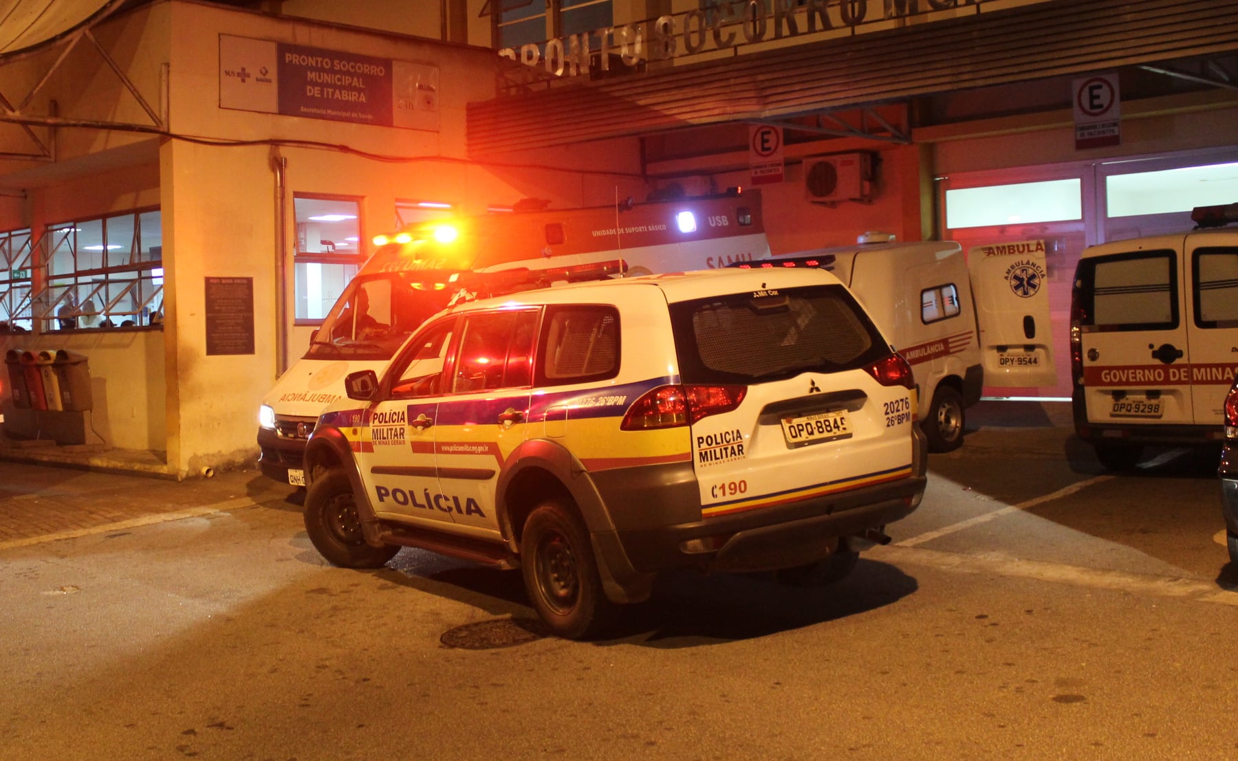 Homem é socorrido após ser baleado durante a madrugada no Conceição