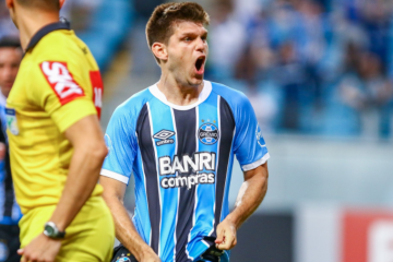 Ex-dirigente revela: Kannemann queria esperar até banho do juiz para cobrar suspensão na final da Libertadores