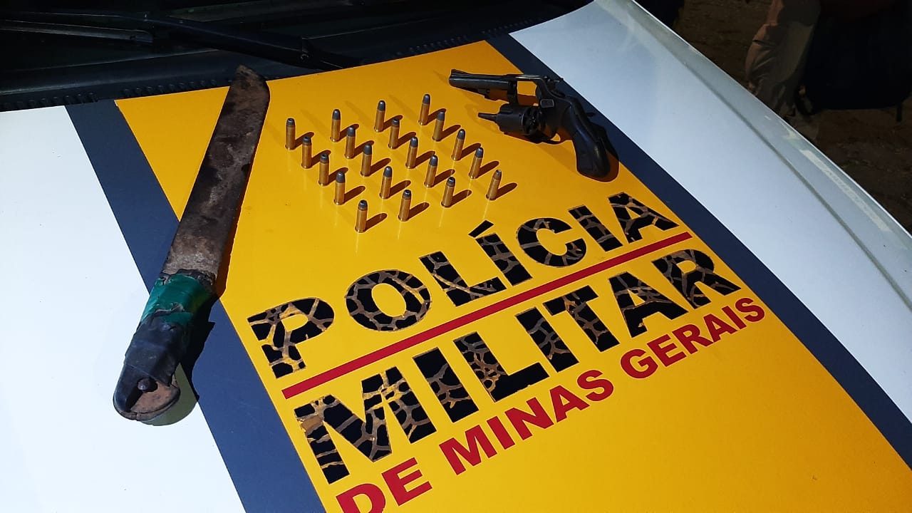 Polícia Rodoviária apreende revólver durante operação na MG-123