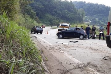 Mulher morre após perder controle do carro e capotar na estrada do “Forninho”