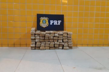 Família transportava 30kg de maconha escondidos no banco do carro em Monlevade