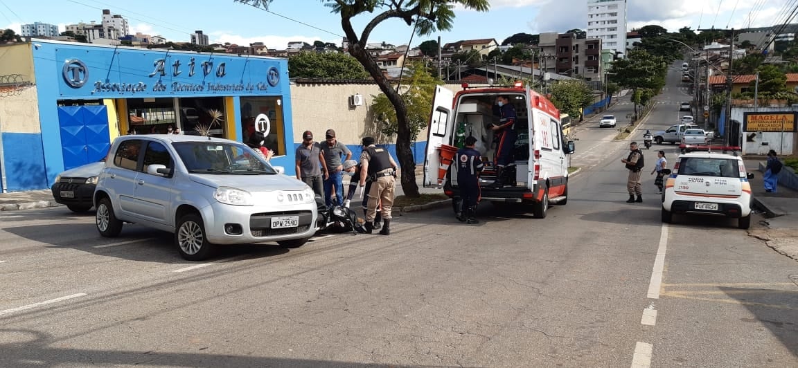 Motociclista sofre fratura em acidente na Av. Ipiranga