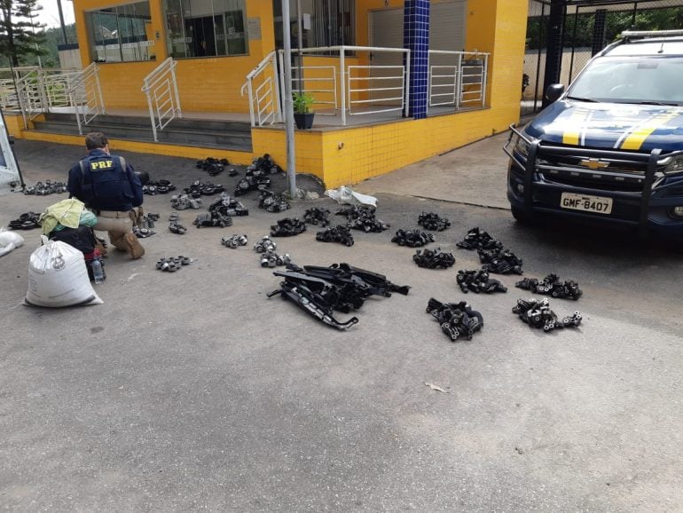 PRF apreende R$100 mil em mercadoria furtada em trecho da 381 em Monlevade