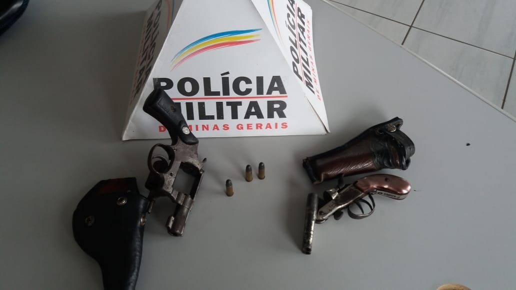 Blitz da PM resulta na apreensão de duas armas em Itabira