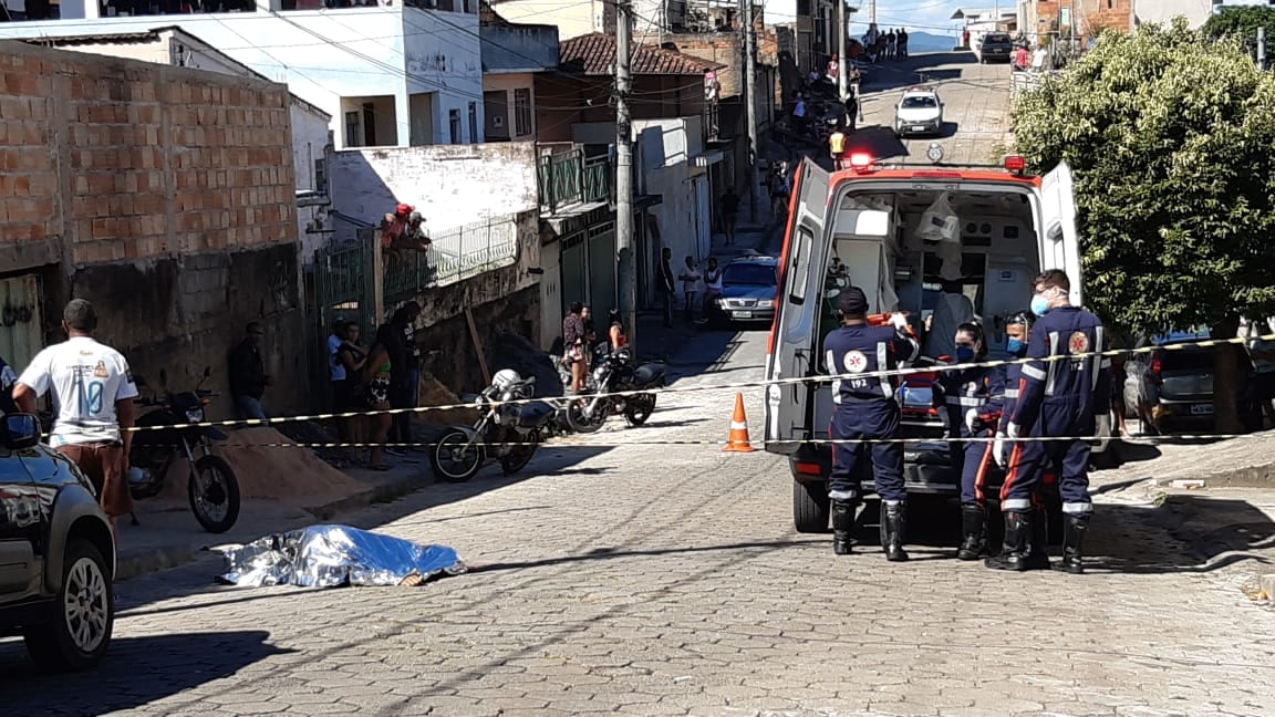 Homem é assassinado com tiros na cabeça em Itabira