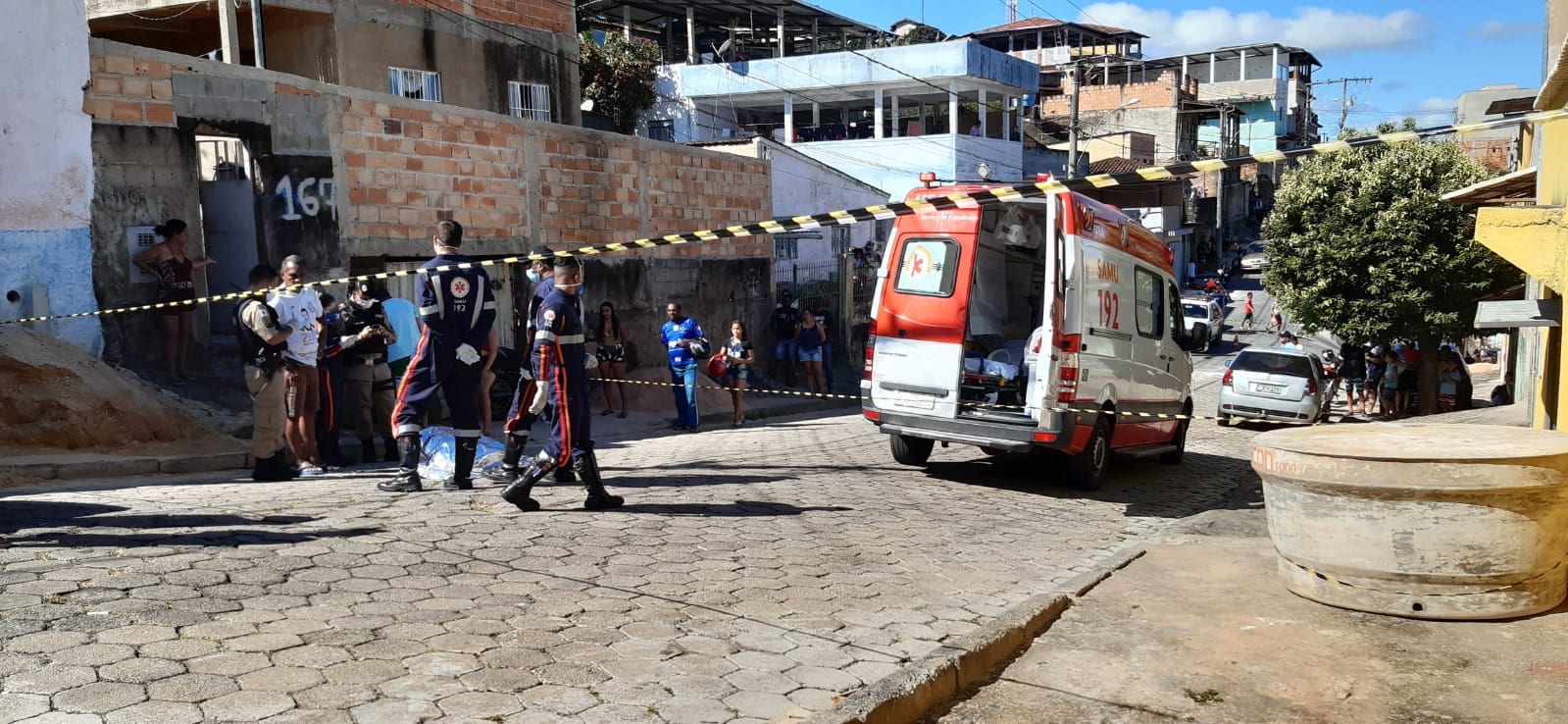 Vítima de homicídio tinha pelo menos 18 perfurações no corpo