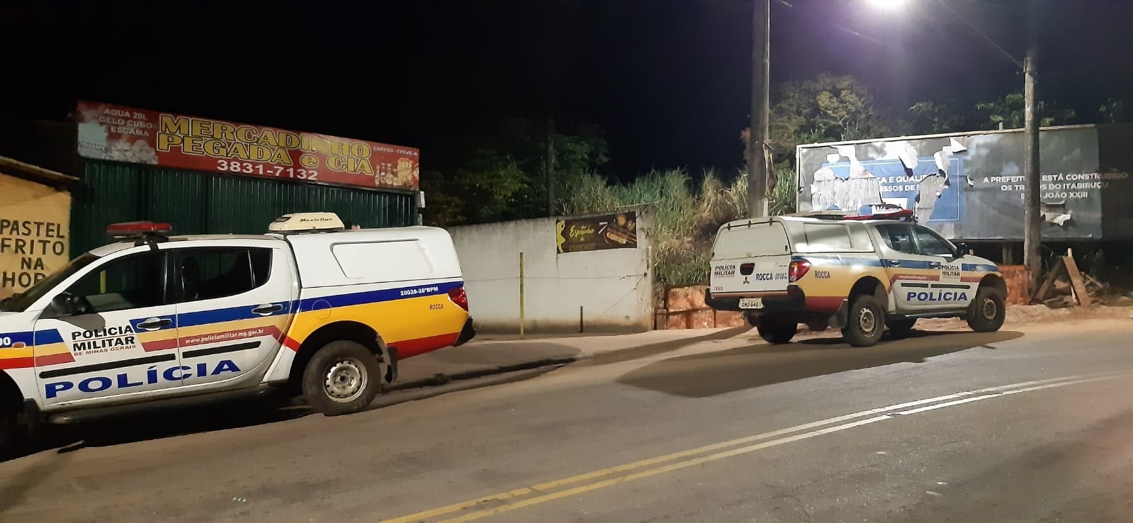 Dupla arromba supermercado e furta mais de R$ 1 mil em dinheiro