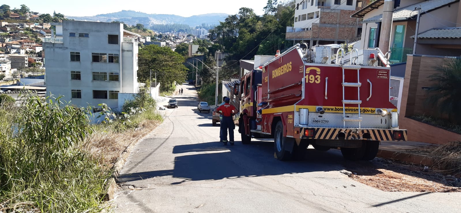 Bombeiros são acionados devido princípio de incêndio em residência no São Francisco