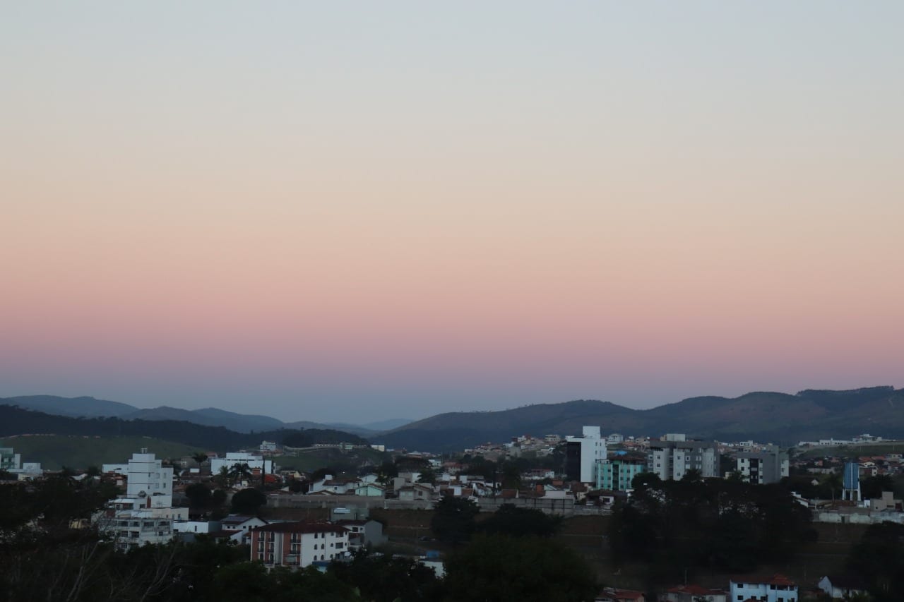 Previsão do tempo: sexta-feira de céu claro e névoa seca em Itabira