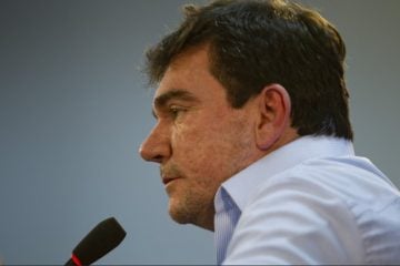 Andrés nega inveja e volta a ‘cutucar’ gastos de Flamengo e Palmeiras