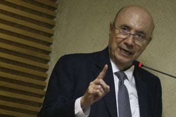 “Crise é causada pela pandemia, não pelo isolamento”, diz Meirelles