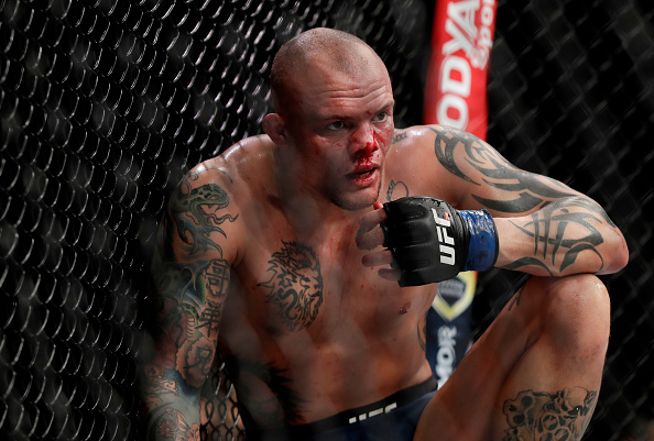 Anthony Smith diz que impôs regra ao treinador: “se jogar a toalha ta demitido”