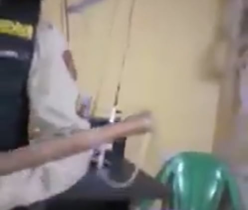 Vídeo que mostra militares agredindo pessoas em residência não é em Itabira, diz 26 BPM