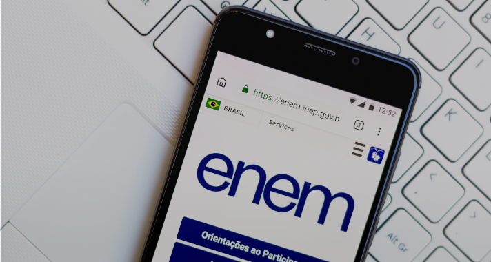 Bolsonaro admite adiar “um pouco” o Enem marcado para novembro