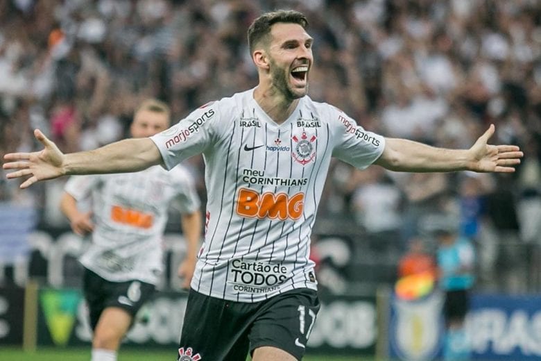10 jogadores estrangeiros com mais atuações pelo Corinthians