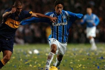 Em busca de clube, Carlos Eduardo guarda Grêmio no coração e se encanta ao falar da torcida: “Cada jogo no Olímpico era um show”
