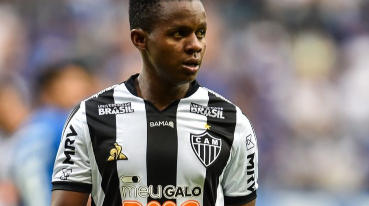 Agente quebra o silêncio e crava futuro de Cazares, meia do Atlético