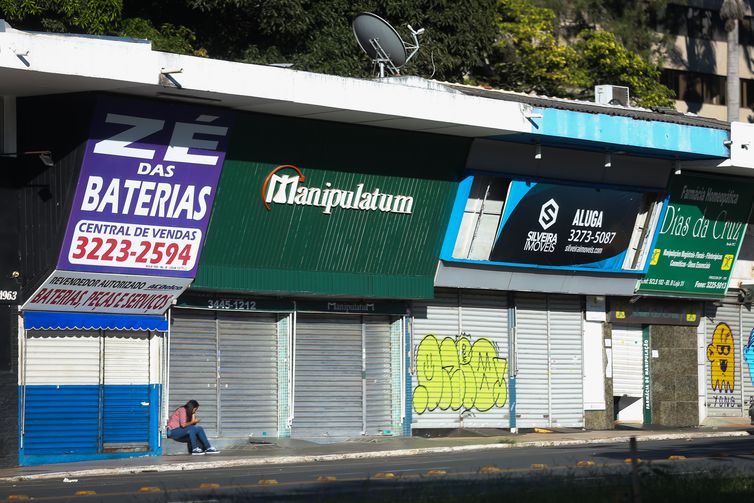 Justiça Federal autoriza reabertura gradual de lojas em Brasília