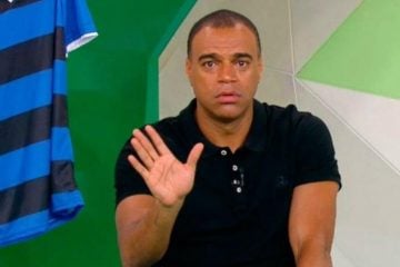 Denílson detona jogador que entra na Justiça contra o clube por atuar no domingo e a noite: “Eu queria jogar toda hora”