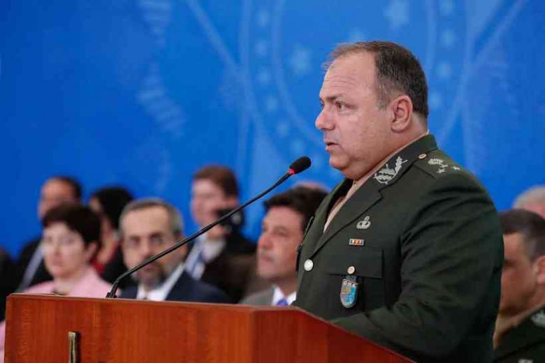 Conheça o general Eduardo Pazuello, provável substituto de Teich