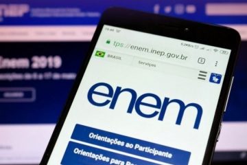 Enem é oficialmente adiado