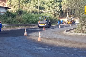 Trecho da estrada do Forninho em Monlevade recebe asfalto