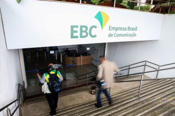 Governo abre estudos para parcerias e privatização da EBC