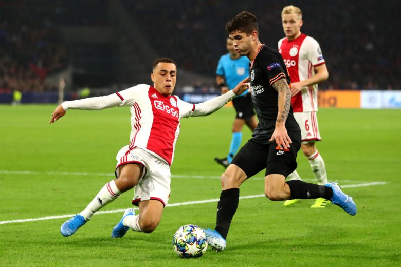 Barcelona mira contratação de promessa do Ajax para próxima temporada