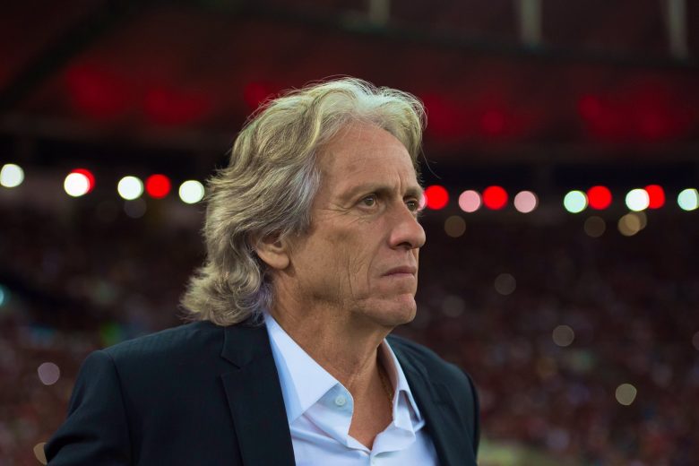 Luisão recorda cobranças de Jorge Jesus e afirma: “Ele revolucionou o futebol do Benfica”