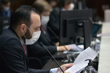 Mães solteiras poderão receber auxílio emergencial em Minas Gerais