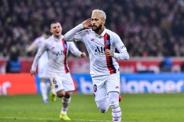 PSG crê que o Barça não possui fundos para contratar Neymar e o craque deve permanecer no clube, diz jornal