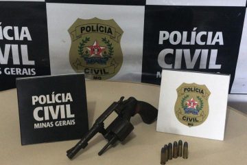 Polícia Civil encontra arma e munições dentro de carro após denúncia anônima