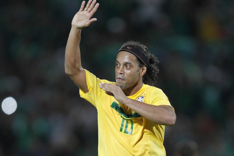 Gilberto Silva exalta Ronaldinho e diz que o craque formaria “dupla imparável” com Henry