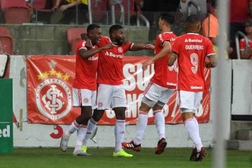 Jogadores do Inter procuraram a direção para negociar redução de salário durante a crise