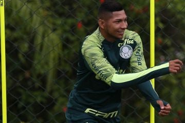 Após novela, Rony se declara ao Palmeiras; atacante foi alvo do Corinthians