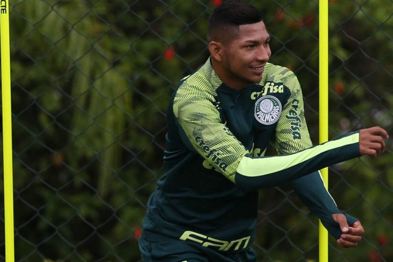 Após novela, Rony se declara ao Palmeiras; atacante foi alvo do Corinthians