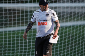 Atlético: Sampaoli ‘dispensou’ mais que 7 jogadores: “Tinham outros nomes”