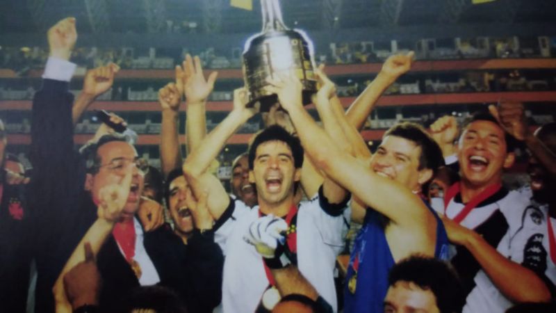 Melhores zagueiros do Vasco: Top 5 do passado e do presente