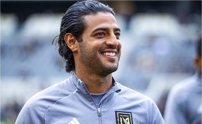 Carlos Vela afirma se inspirar em Michael Jordan: “Tenho muito para aprender com ele”