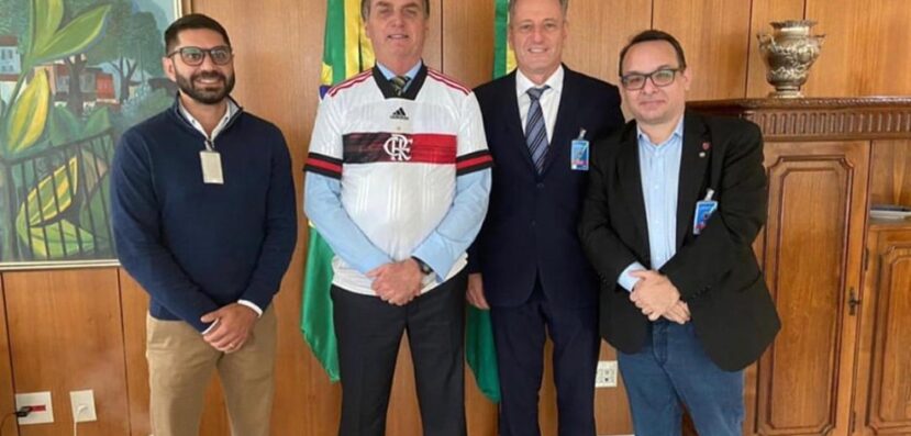 Felipe Neto fala sobre Botafogo, Bolsonaro se reúne com presidentes de Vasco e Flamengo, e mais: as notícias do futebol desta terça-feira (19)