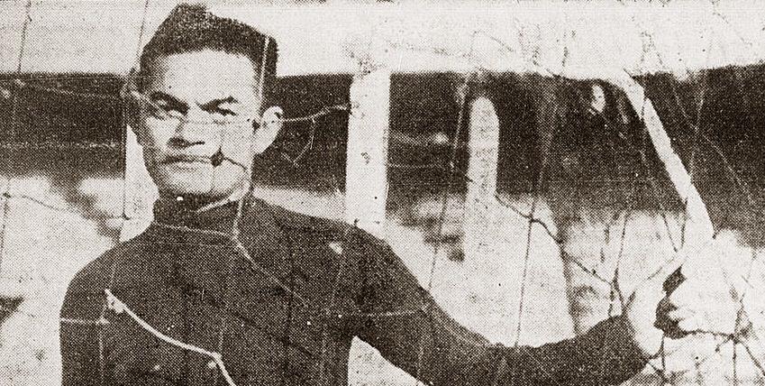 Ex-goleiro de Vasco e Corinthians foi o primeiro a usar luvas no Brasil e morreu como indigente